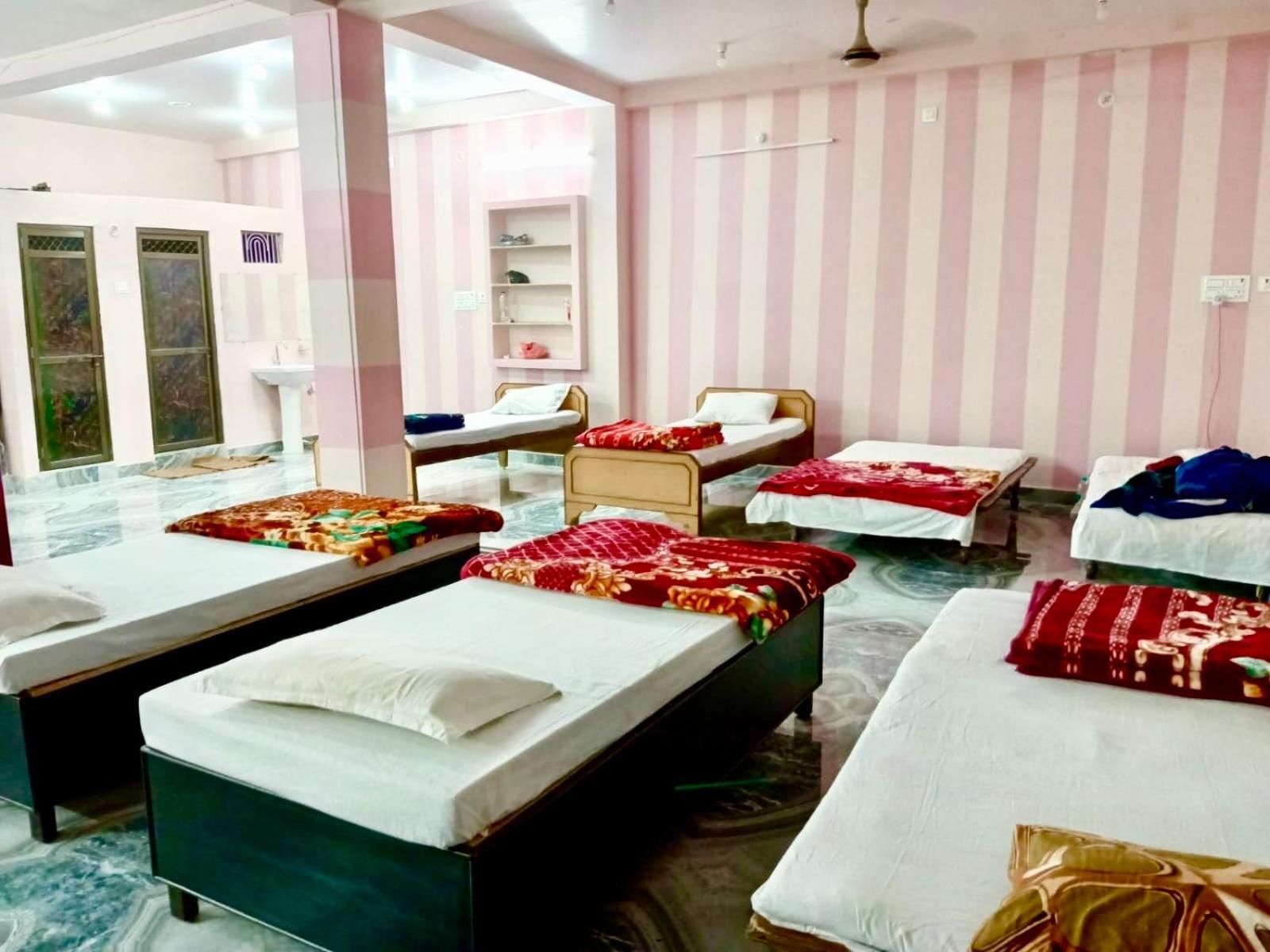 Trilok Residency - Dashashwamedh Varanasi Exterior photo