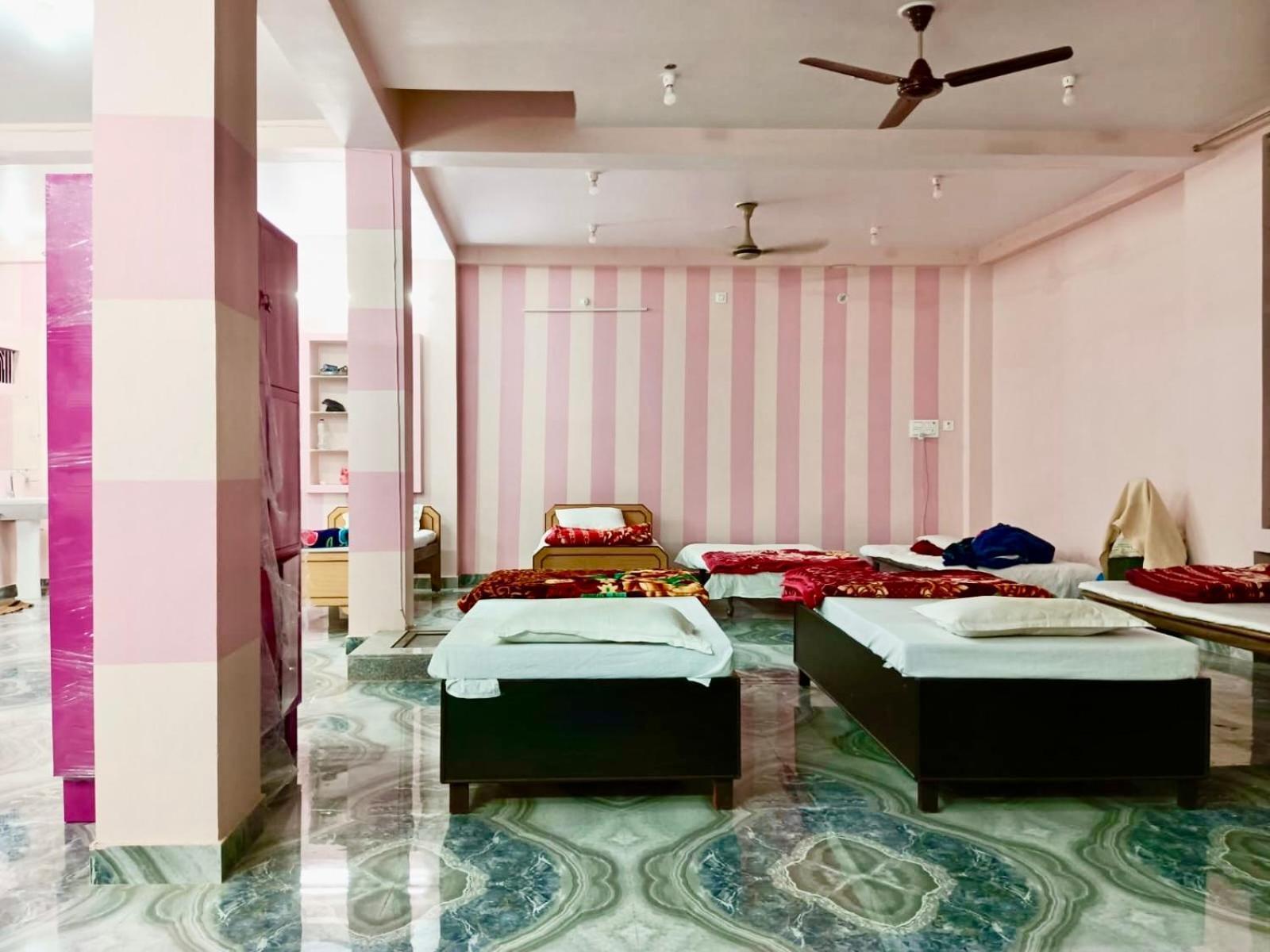 Trilok Residency - Dashashwamedh Varanasi Exterior photo