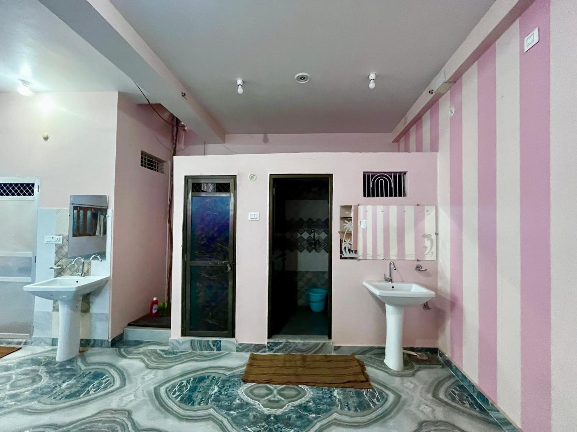 Trilok Residency - Dashashwamedh Varanasi Exterior photo