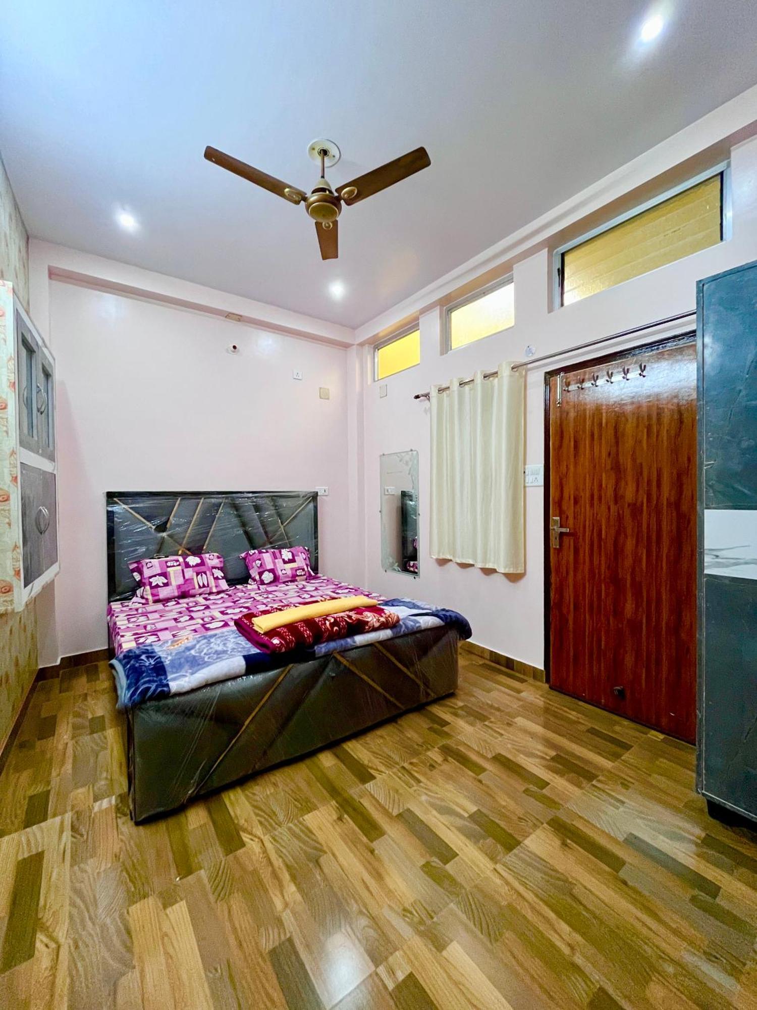 Trilok Residency - Dashashwamedh Varanasi Exterior photo