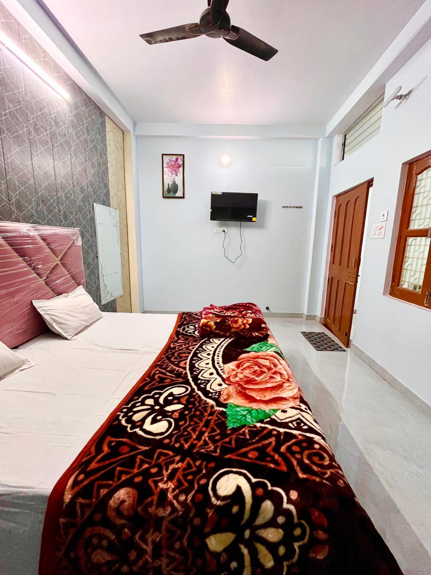 Trilok Residency - Dashashwamedh Varanasi Exterior photo