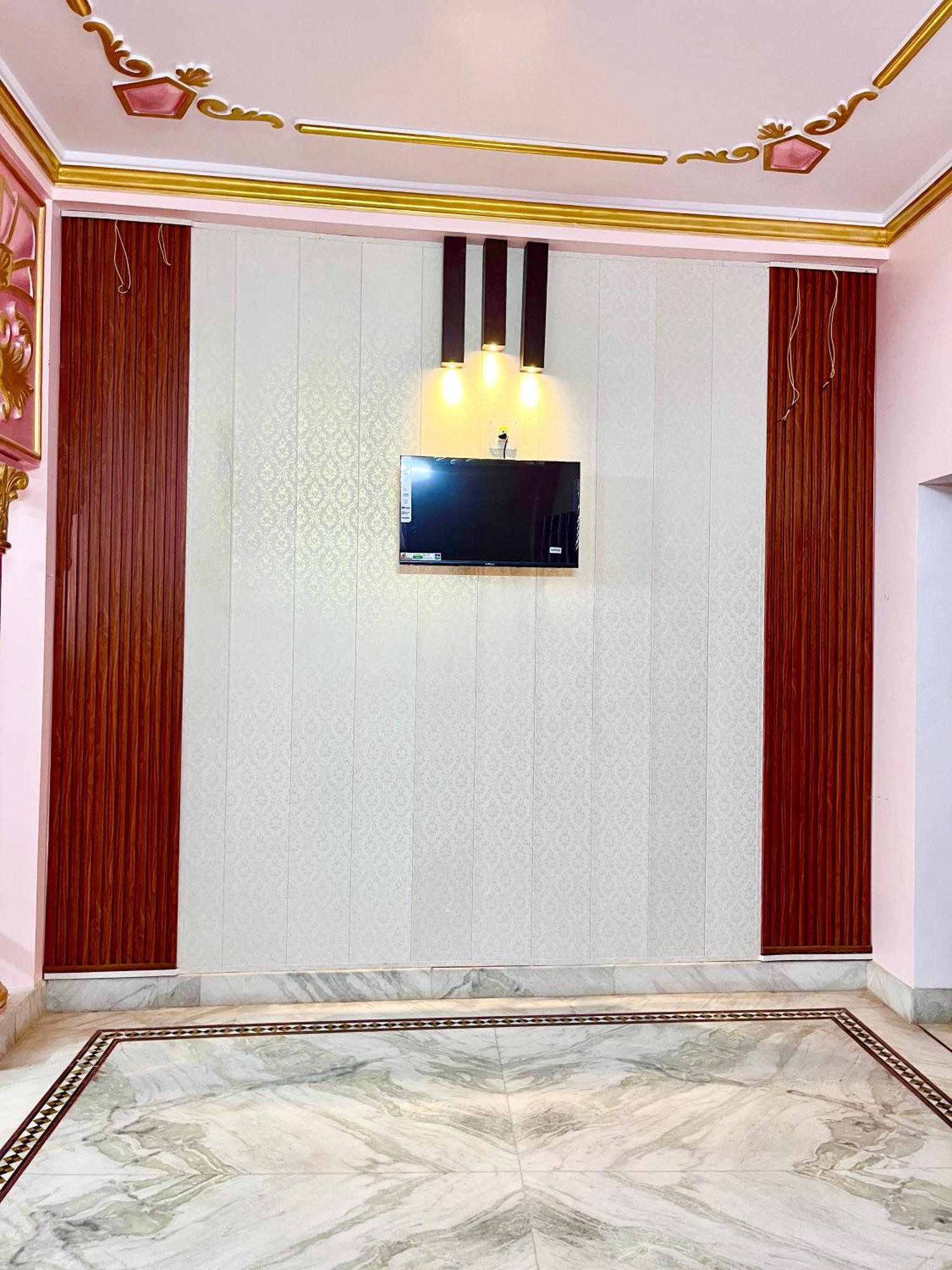 Trilok Residency - Dashashwamedh Varanasi Exterior photo